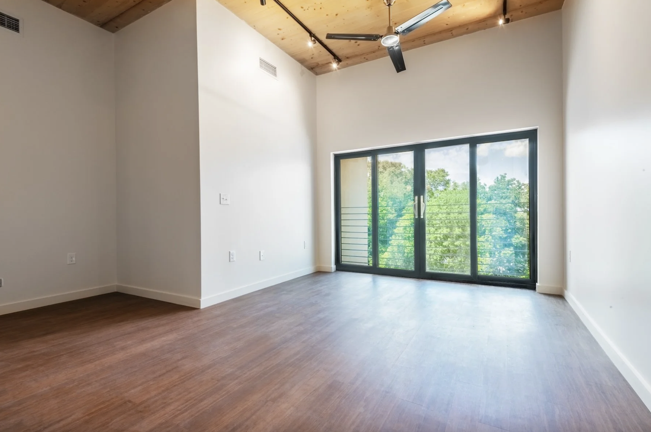 903 Neal Street - Photo 2 of 17