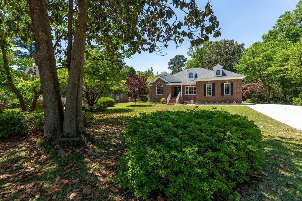 8703 Decoy Ln - Photo 2 of 34