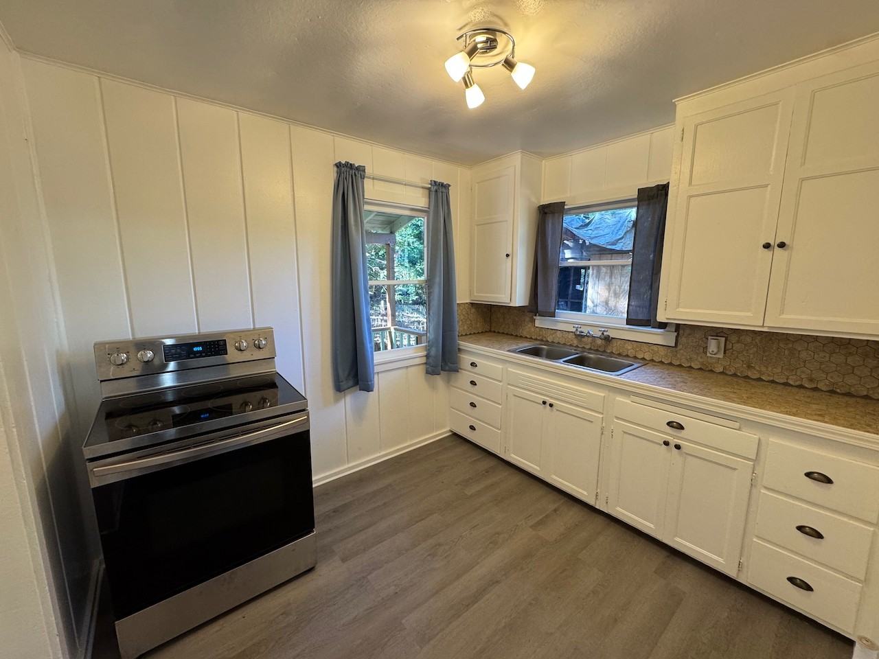 1092 Winton Rd #1 - Photo 6 of 17