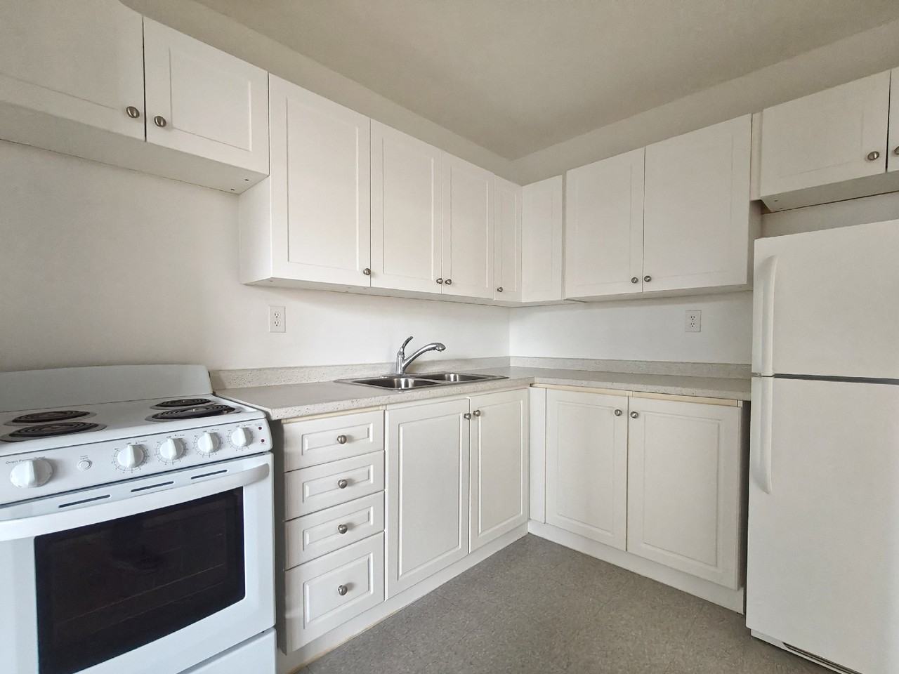 90 Holgate Street #406 - Photo 4 of 12