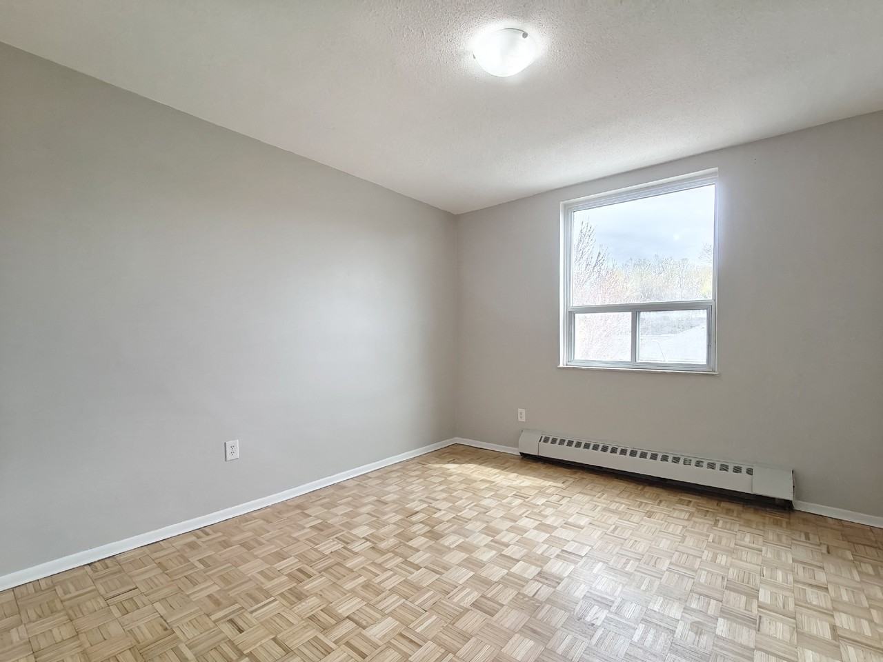 90 Holgate Street #406 - Photo 5 of 12