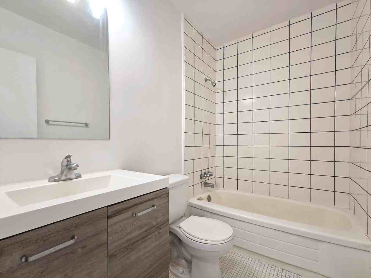 90 Holgate Street #406 - Photo 7 of 12