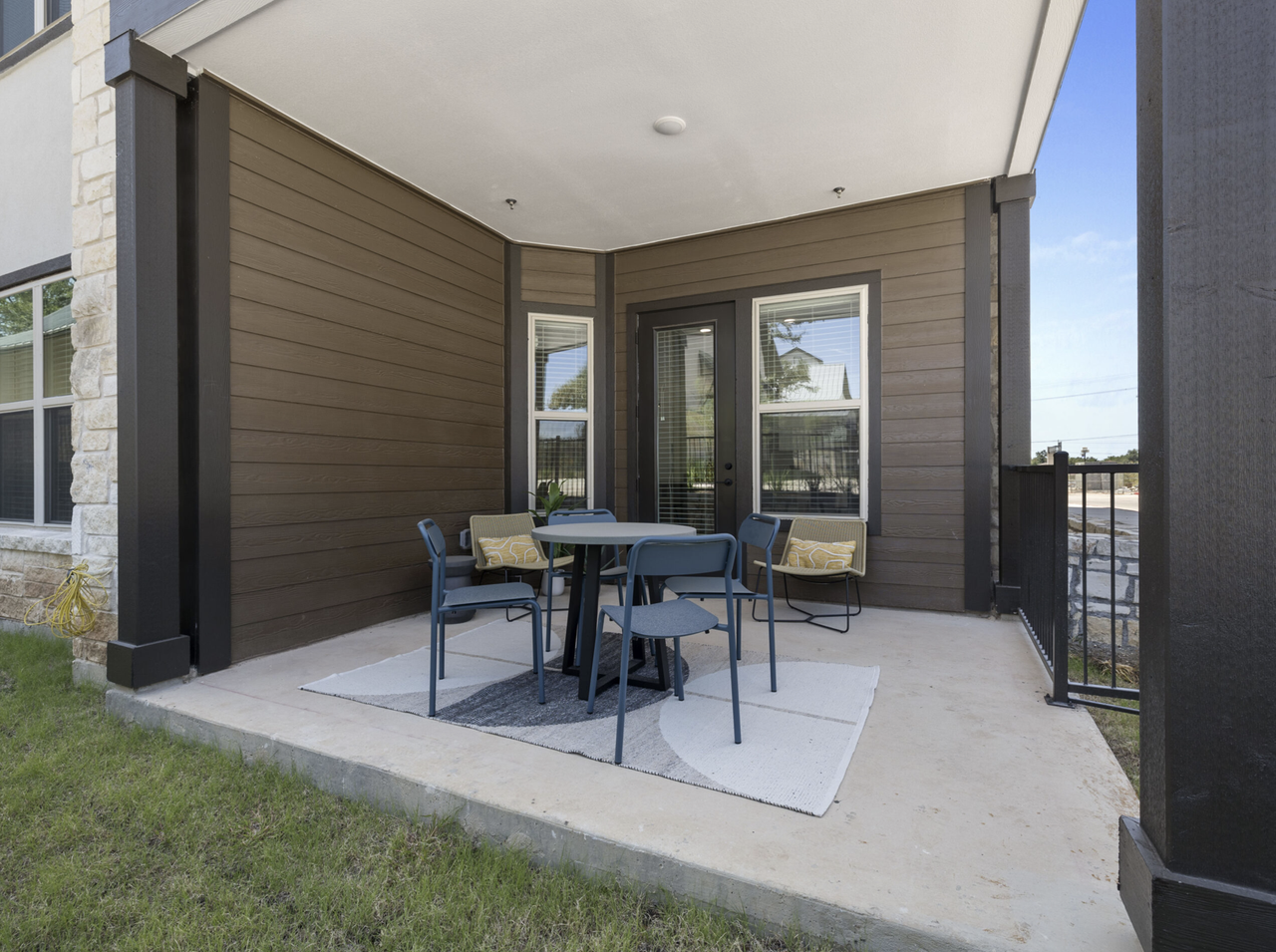 10742 East Crystal Falls Parkway - Photo 7 of 20