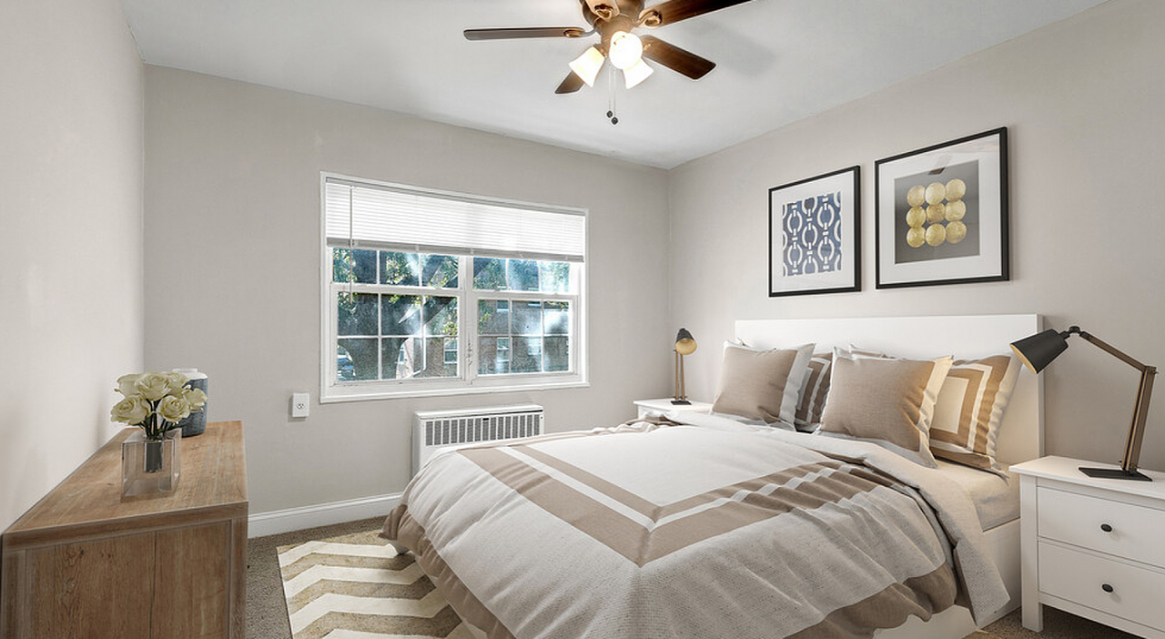 Laurel Court - Photo 5 of 17