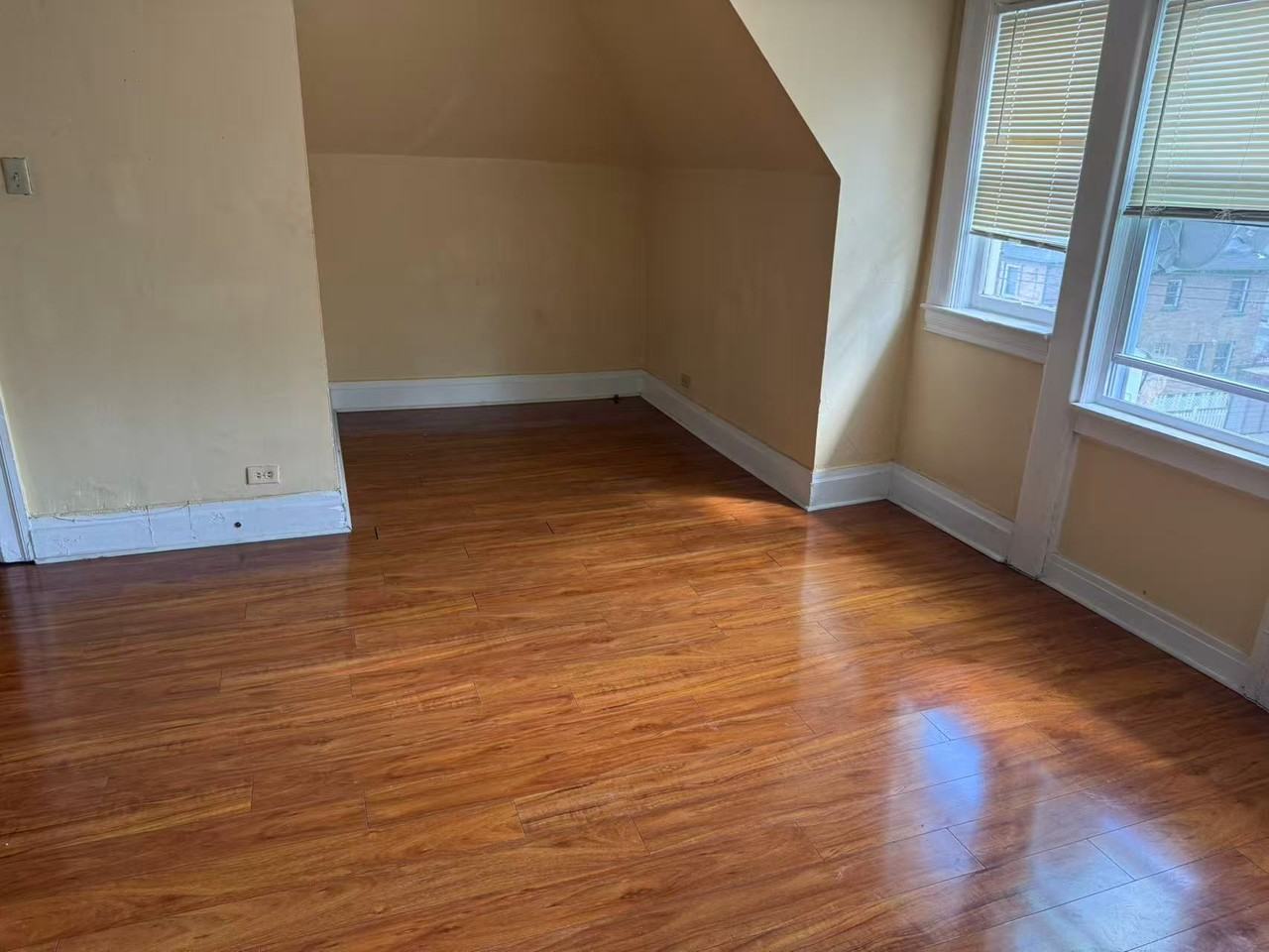 7609 Tuscarora St #3 - Photo 5 of 15