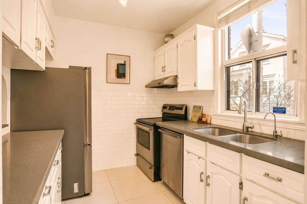 25 Bishop Street - Photo 7 of 39