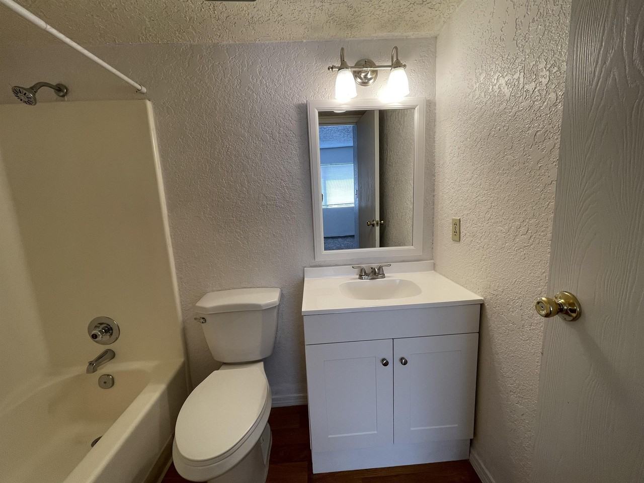 6041 Sequoia Rd Nw #1 - Photo 3 of 20