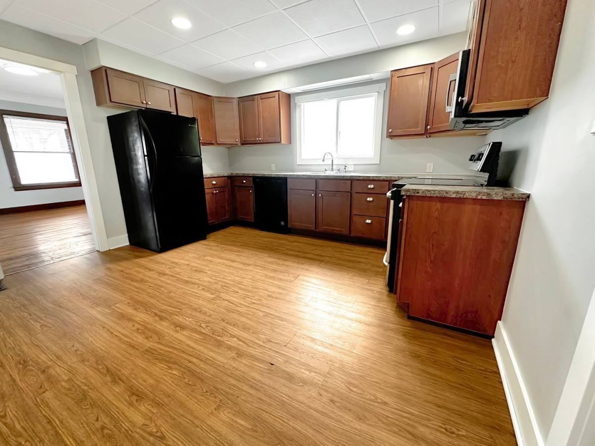 3564 68th St Se - Photo 2 of 10