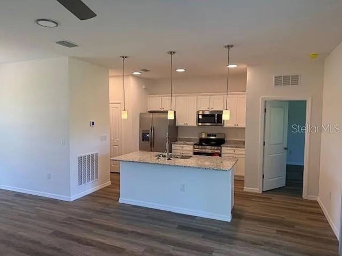 19 Santa Marta St - Photo 2 of 10