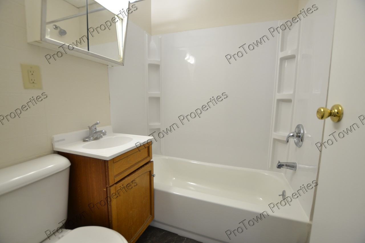 1002 Belleview Avenue #1 - Photo 6 of 7