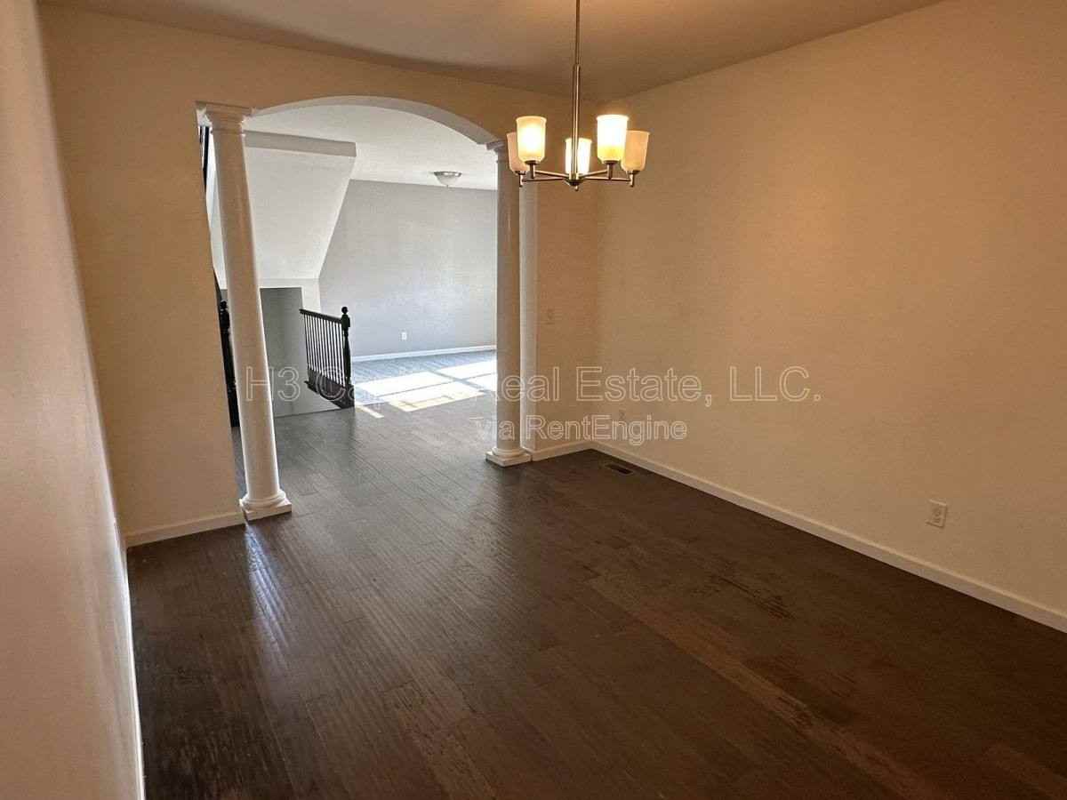 116 Forest Oaks Dr - Photo 3 of 10