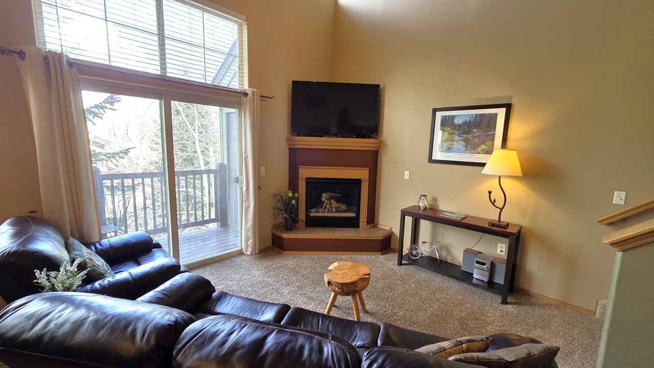 720 Lakepoint Drive #B6 - Photo 2 of 32