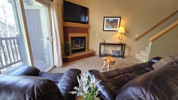 featured image of 720 Lakepoint Drive #B6