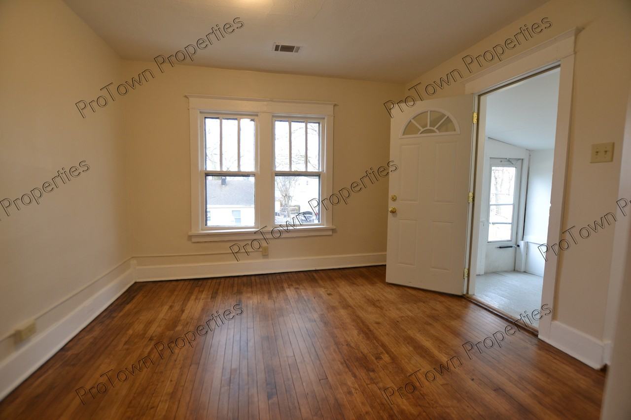 411 Krakar Avenue #2W - Photo 5 of 7