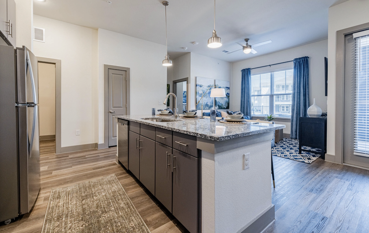 1431 Rivery Boulevard - Photo 5 of 34