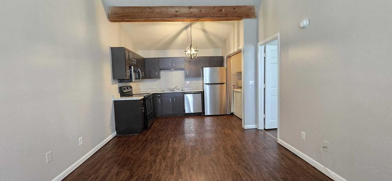 3700 Squaw Valley Dr Sw #D - Photo 5 of 9