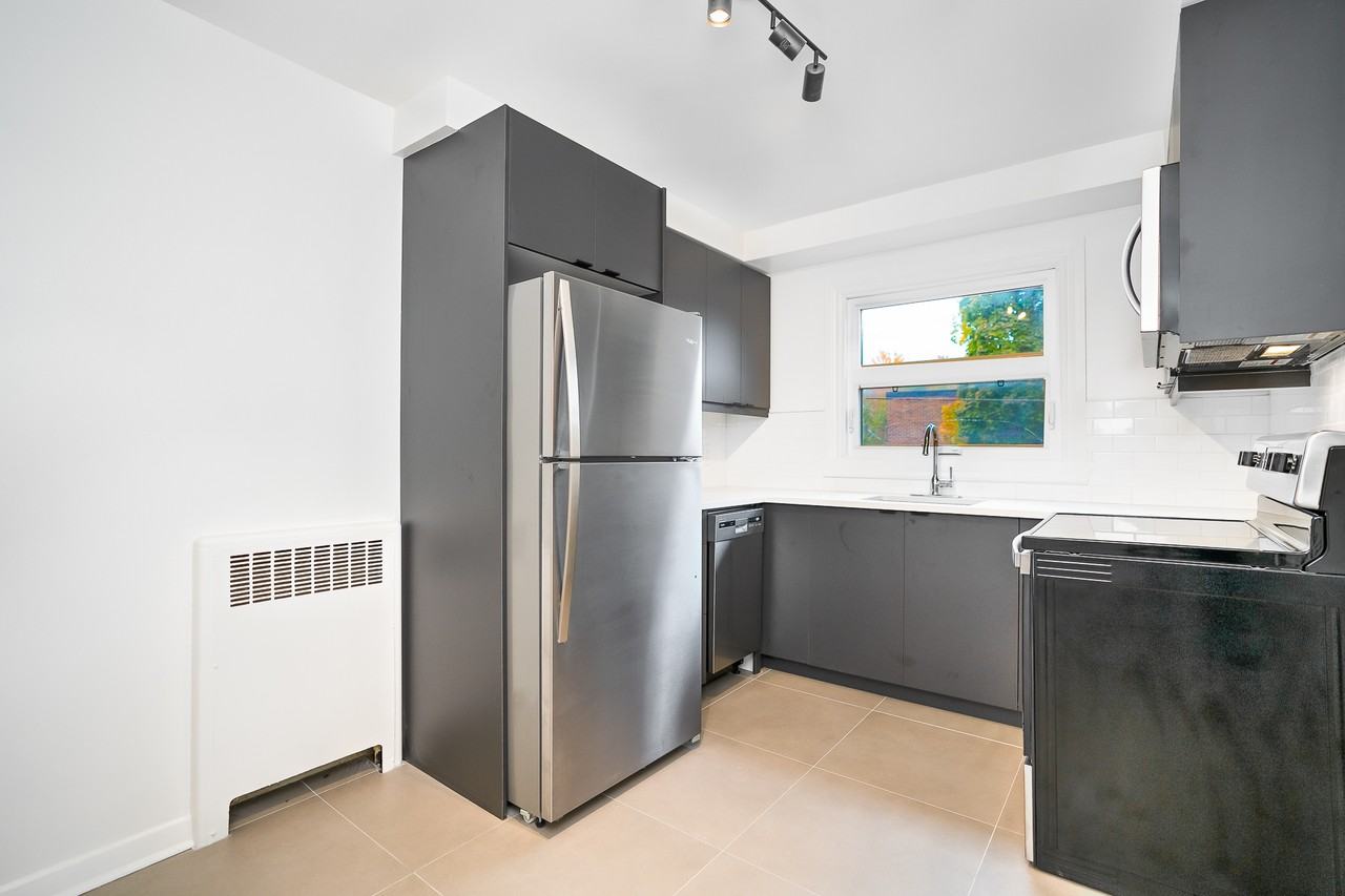 3871 Beaubien Est. - Photo 2 of 22