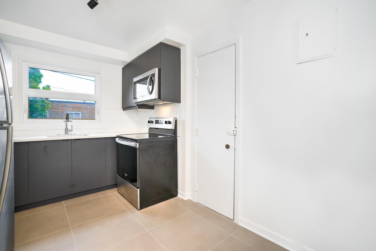 3871 Beaubien Est. - Photo 3 of 22