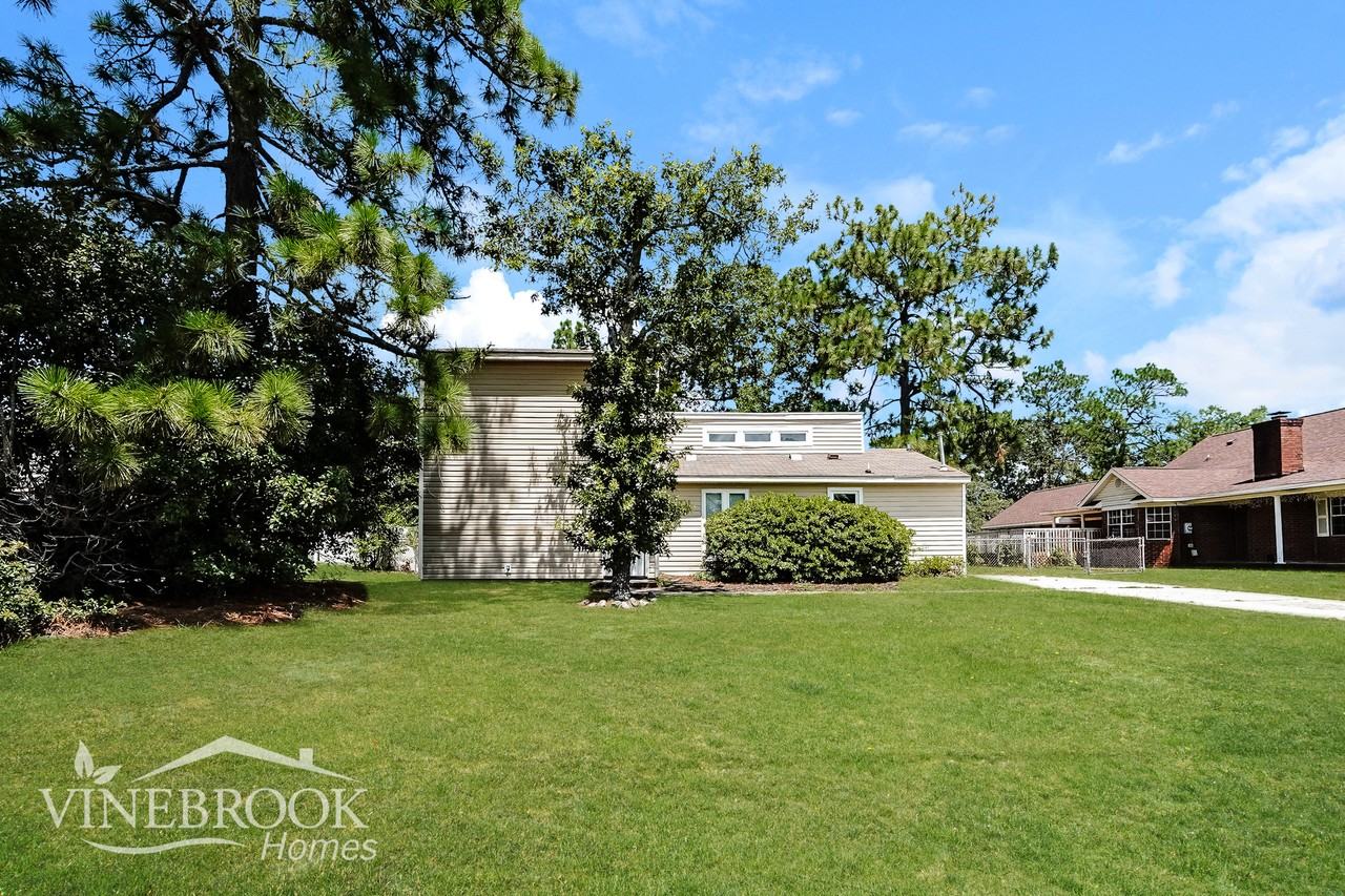 3716 Clayborn Dr - Photo 2 of 15