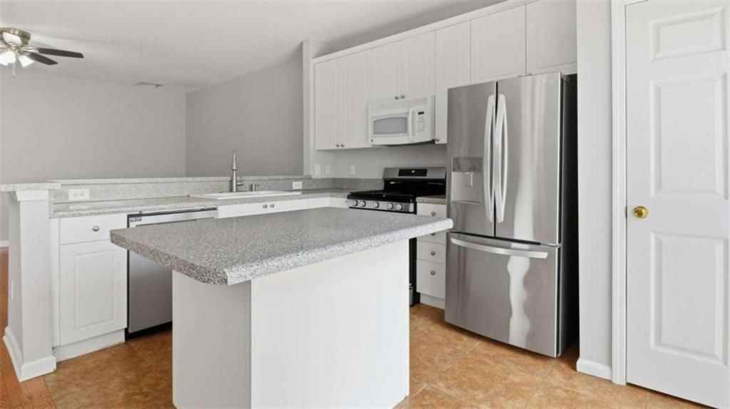 3522 Spring View Ct - Photo 5 of 25