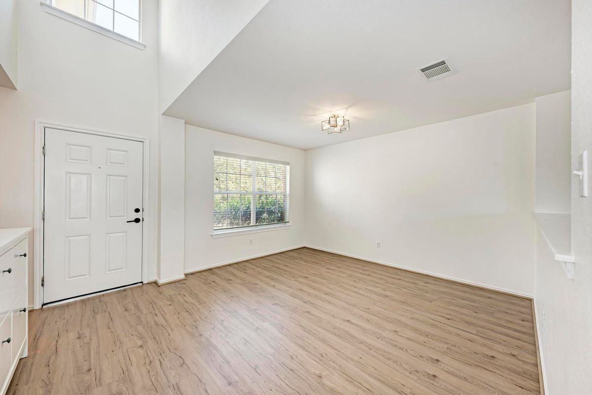 12740 Bella Pkwy - Photo 3 of 38