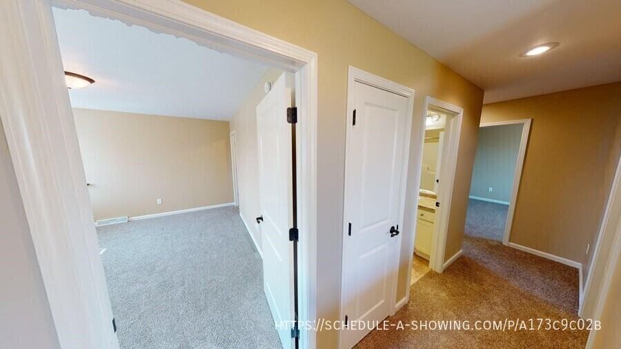 1806 N Creek Cir - Photo 4 of 22
