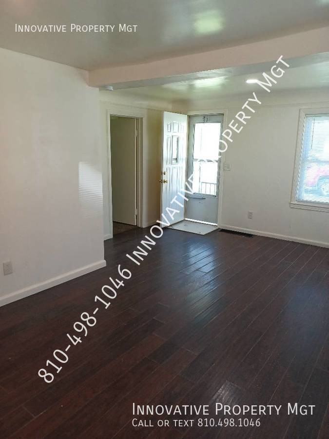 1133 W Buder Ave - Photo 2 of 22