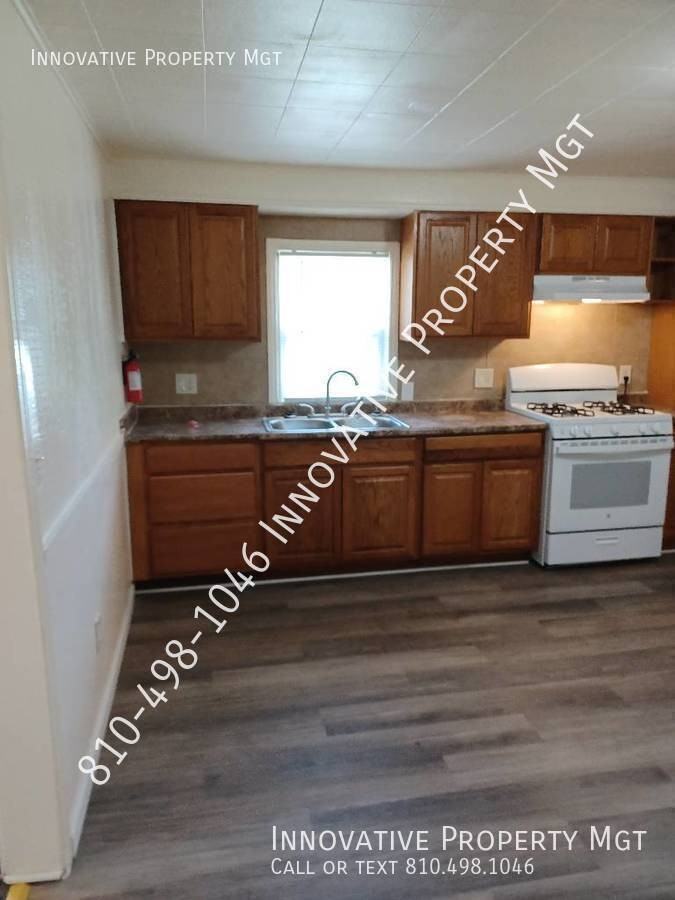 1133 W Buder Ave - Photo 4 of 22