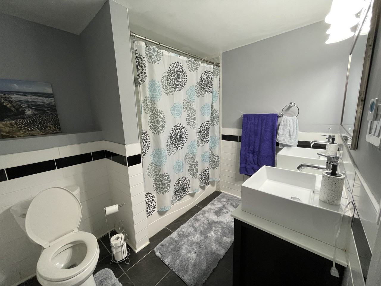 1335 Victoria Drive - Photo 7 of 15