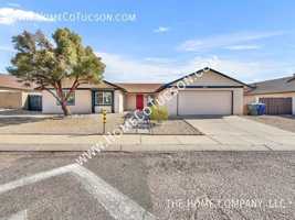 featured image of 10002 E Stella Rd