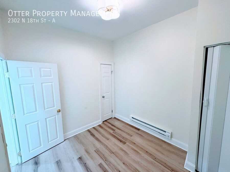 2302 N 18th St #A - Photo 6 of 25