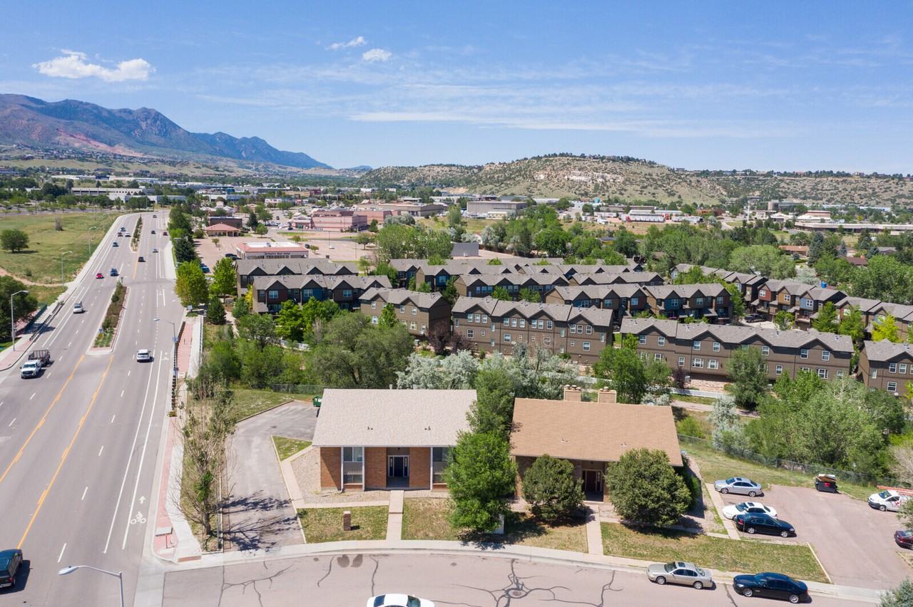 1140 Holli Springs Ln #D - Photo 7 of 50