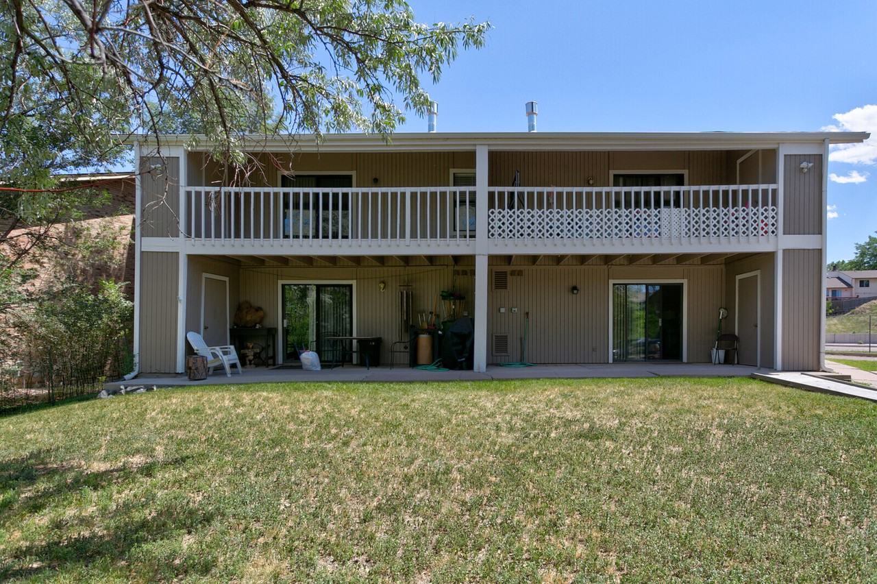 1140 Holli Springs Ln #D - Photo 5 of 50