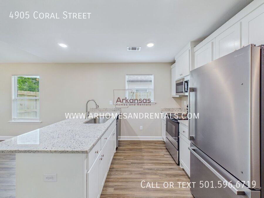 4905 Coral St - Photo 5 of 18
