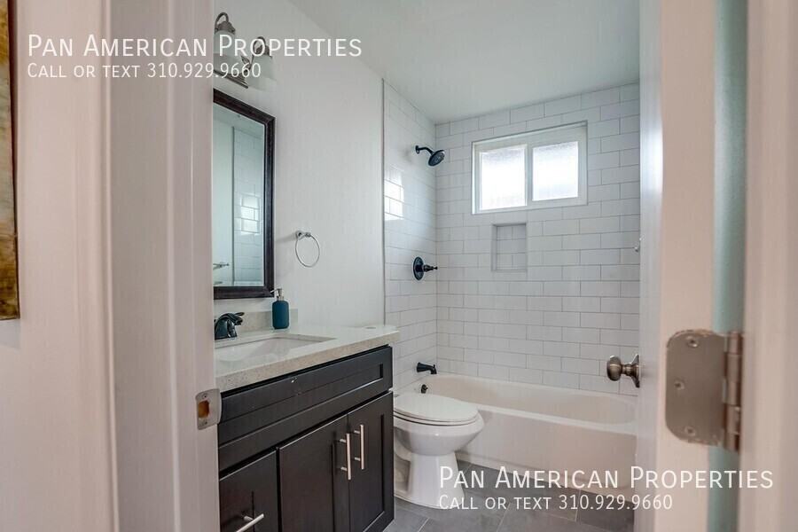 13842 3/4 Arthur Ave - Photo 5 of 34