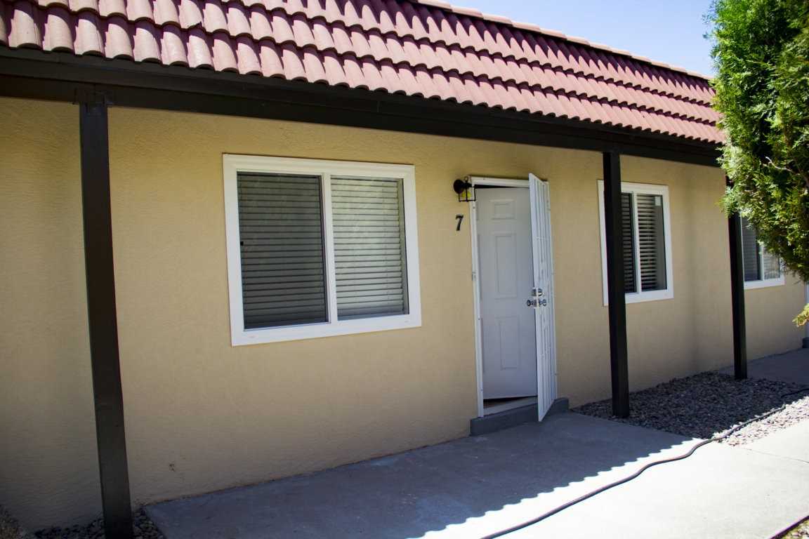 12104 Menaul Blvd Ne #8 - Photo 5 of 23
