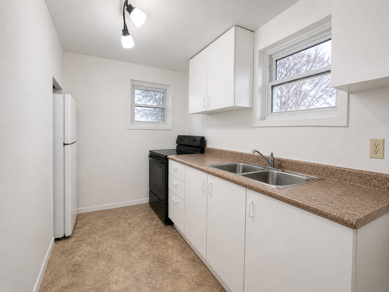 70 Belleville St - Photo 4 of 6