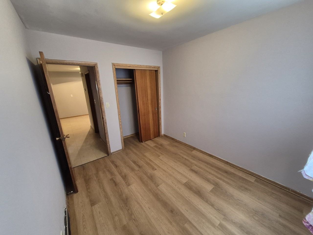 298 Toronto St - Photo 5 of 7