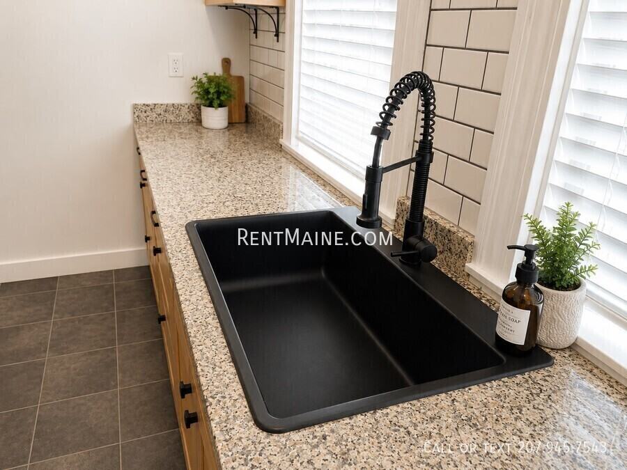 32 North St - Photo 3 of 25