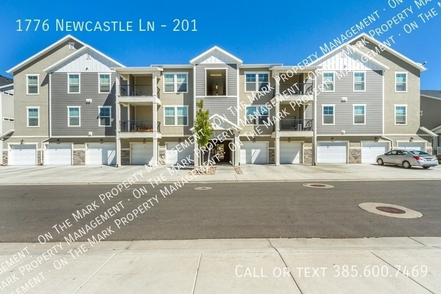 1776 W Newcastle Ln #201 - Photo 3 of 29