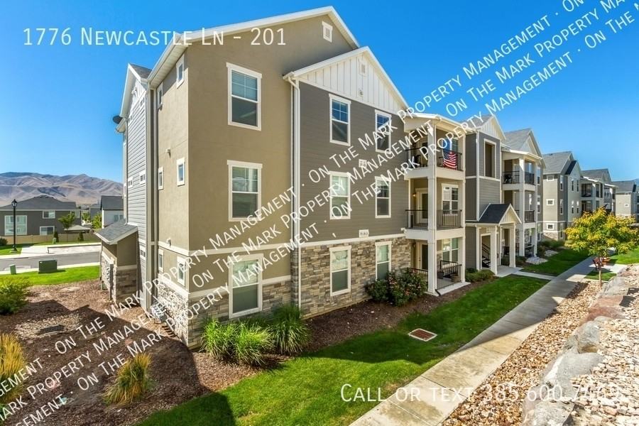 1776 W Newcastle Ln #201 - Photo 4 of 29