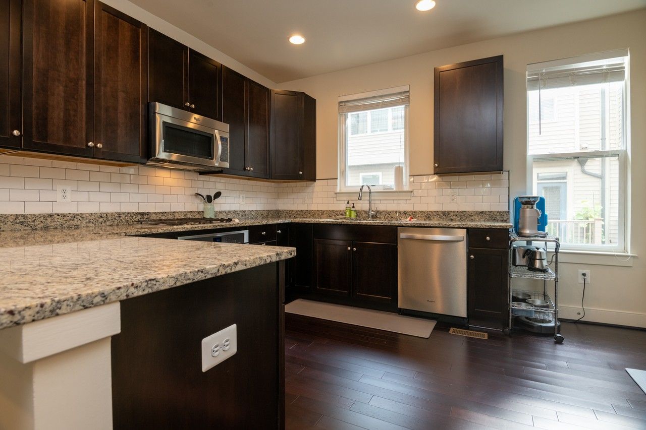 5639 45th Ave - Photo 7 of 30