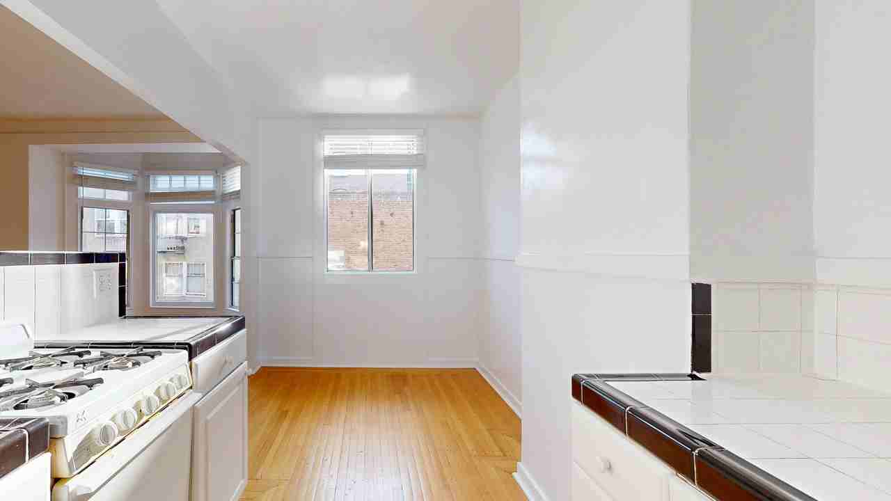 867 Sutter St #405 - Photo 5 of 9