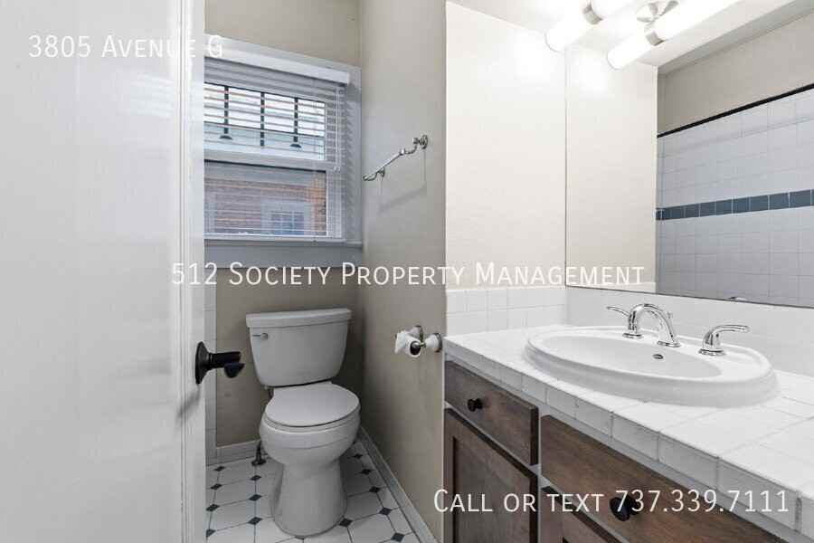 3805 Avenue G - Photo 7 of 30