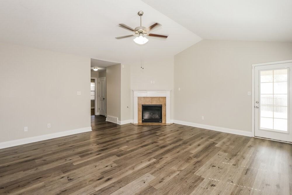 3242 Earlcastle Dr - Photo 4 of 16