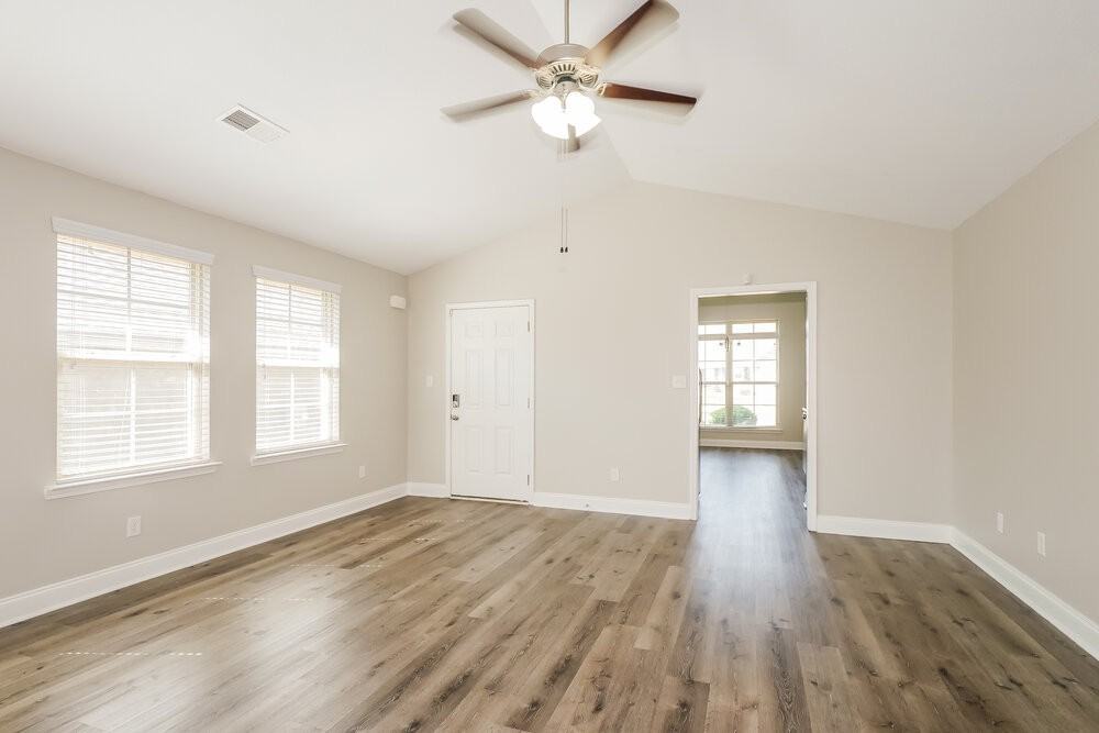 3242 Earlcastle Dr - Photo 5 of 16