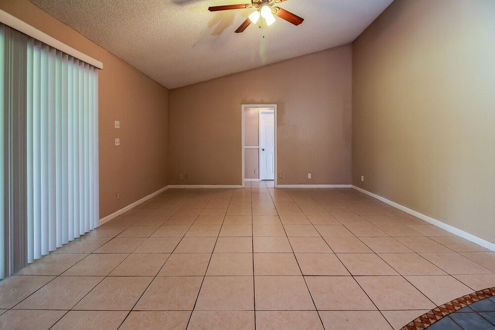 547 Indigo Ave - Photo 2 of 16