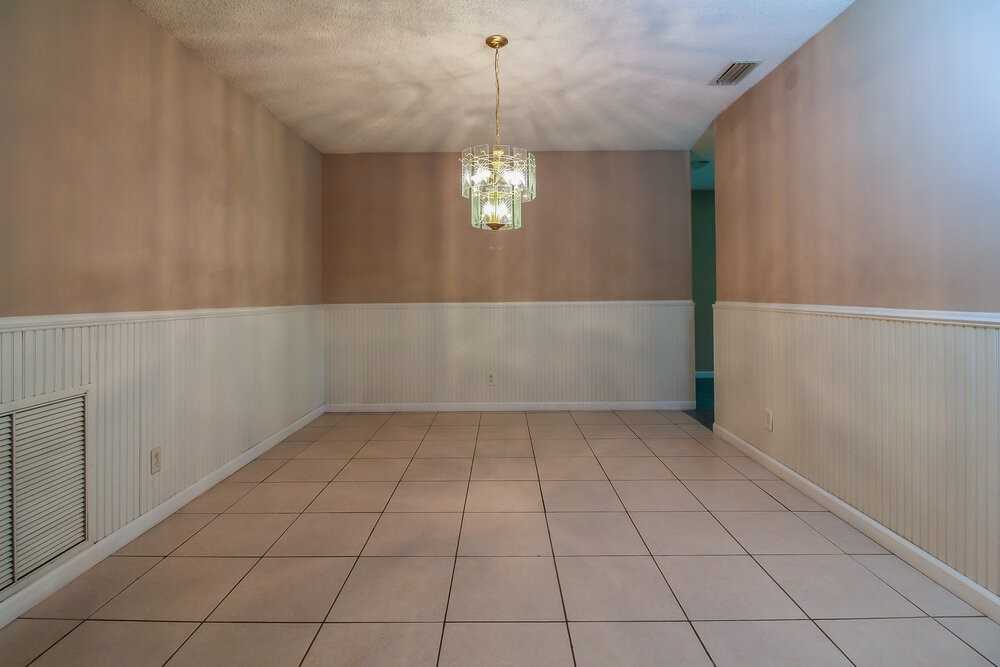 547 Indigo Ave - Photo 3 of 16