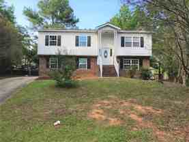 209 Bayberry Ln - Photo 1 of 1