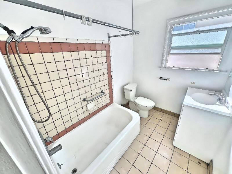 1218 S Bronson Ave - Photo 6 of 15